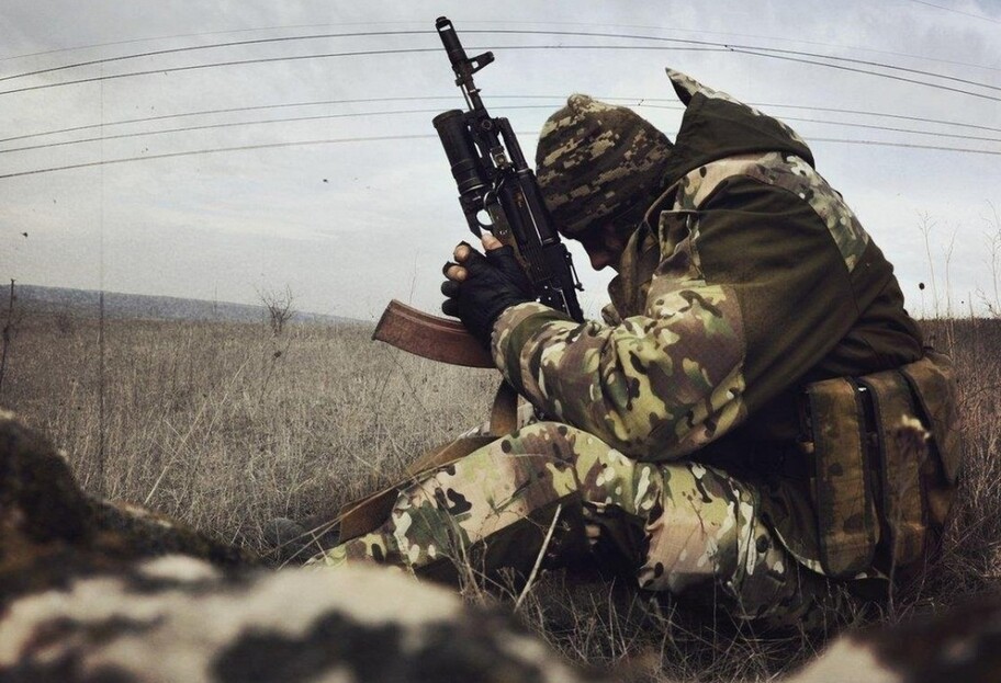 Война на Донбассе - в Днепре спасают офицера, получившего тяжелое ранение – видео - фото 1