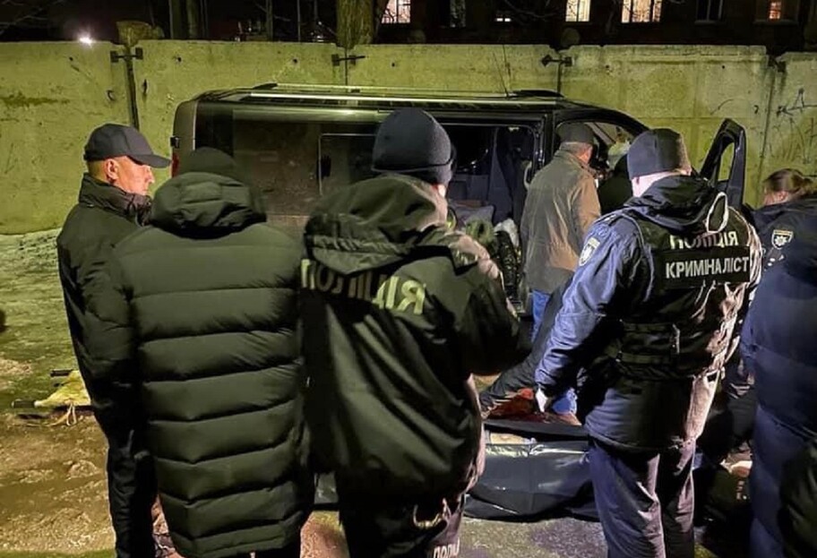 Под Киевом в Василькове жестоко зарезали семейную пару - тела нашли в машине - фото  - фото 1