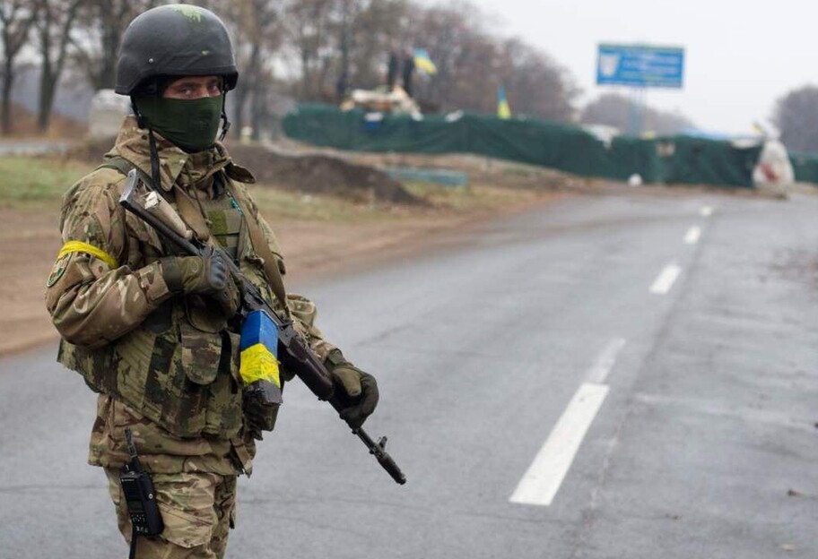 Чрезвычайное положение в Украине - будет запрещено с 24 февраля - фото 1