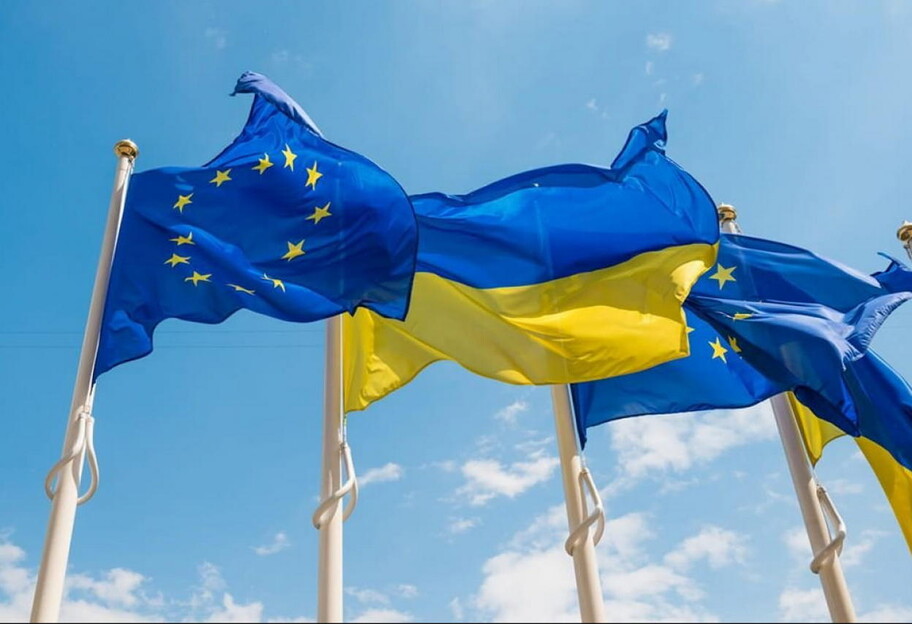 Вступление Украины в Евросоюз - Европарламент принял заявку  - фото 1