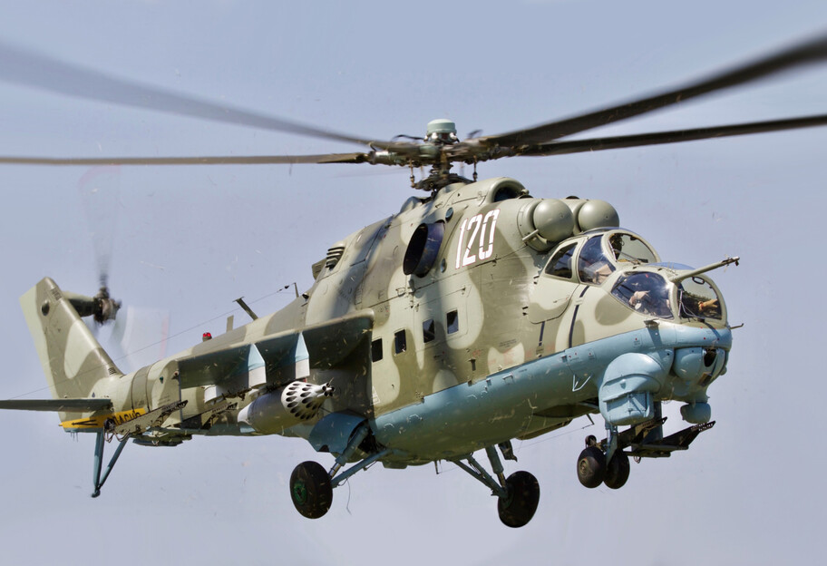 В Донецкой области сбили вертолет РФ Ми-24  - фото 1