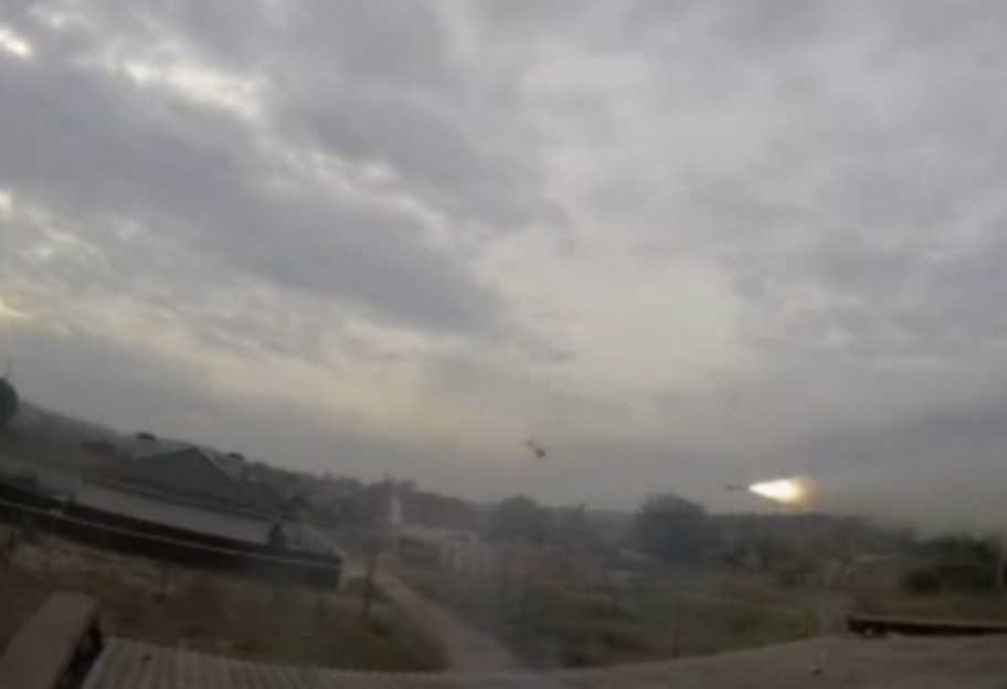 Потери РФ в Украине - уничтожен еще один самолет противника - видео - фото 1