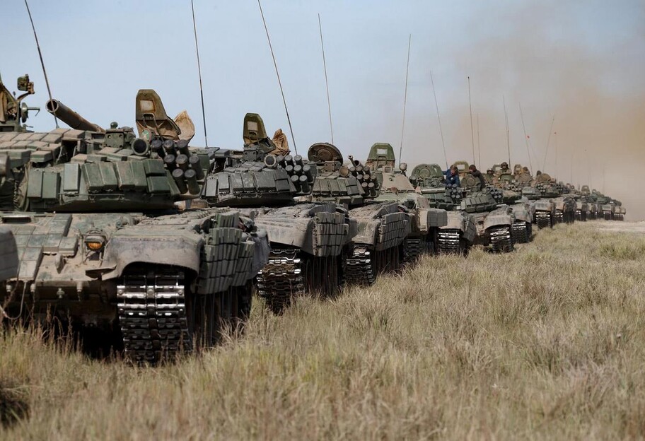 В Запорожской области Россия начала отвод войск - едут в сторону Херсона  - фото 1