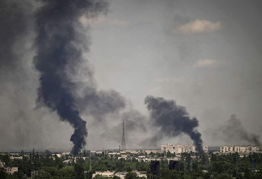 Обстрел Луганской области 8 июня - разрушены цеха Азота - фото - фото 1