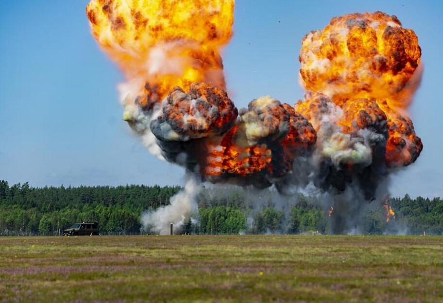 В Харьковской области горит склад оккупантов - ВСУ уничтожили российских солдат, видео  - фото 1