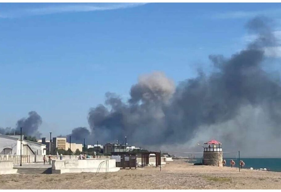 Взрывы в Крыму - украинцы в соцсетях отреагировали на пожар, мемы и приколы - фото 1