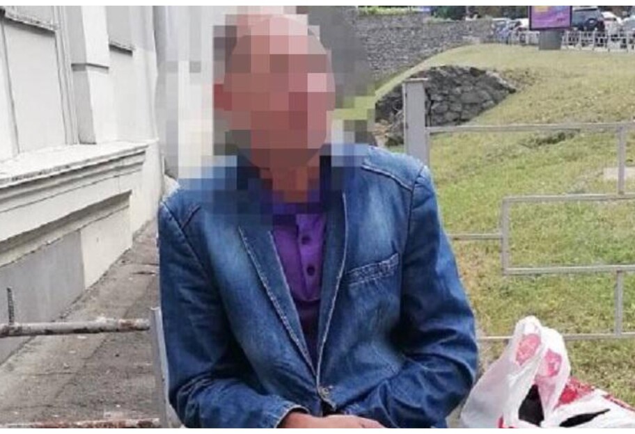 На Крещатике мужчина попытался ограбить детей - они собирали деньги на ВСУ - фото 1