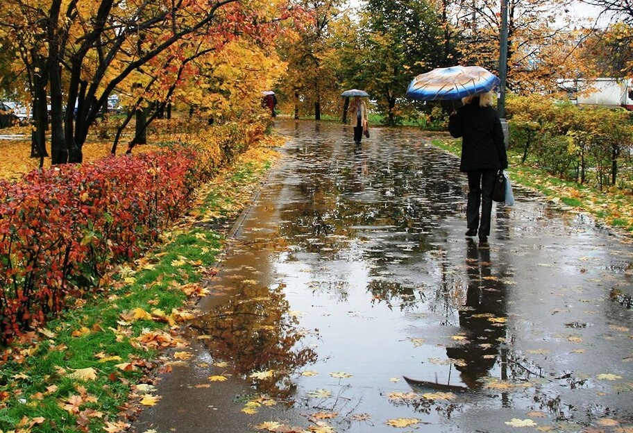 Прогноз погоды в Украине на октябрь 2022 - осадки превысят норму в 2-3 раза - фото 1
