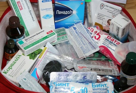 Повинні бути під рукою: які ліки потрібні в аптечці під час перебоїв зі світлом
