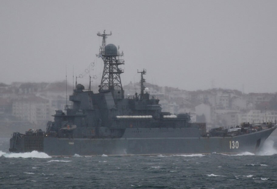 Атака дронов на Черноморский флот РФ - комментарий Михаила Подоляка - фото 1