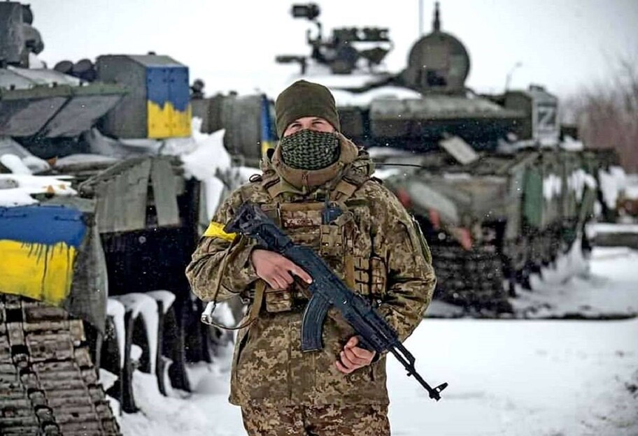 Военная помощь Украине от Британии - ВСУ получили зимнее снаряжения - фото 1