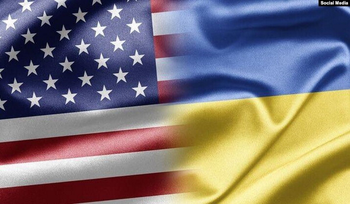Юрий Ванетик: Зеленский и весь украинский народ стали для США символом борьбы со злом и «порядком», базирующимся на диктатуре