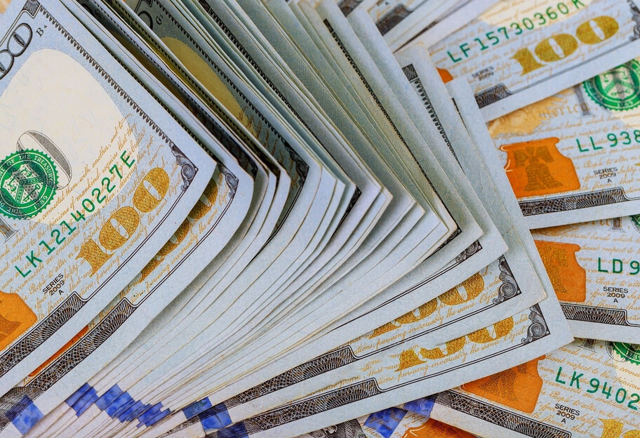 Курс валют в Украине 12 февраля – сколько стоят доллар и евро - фото 1