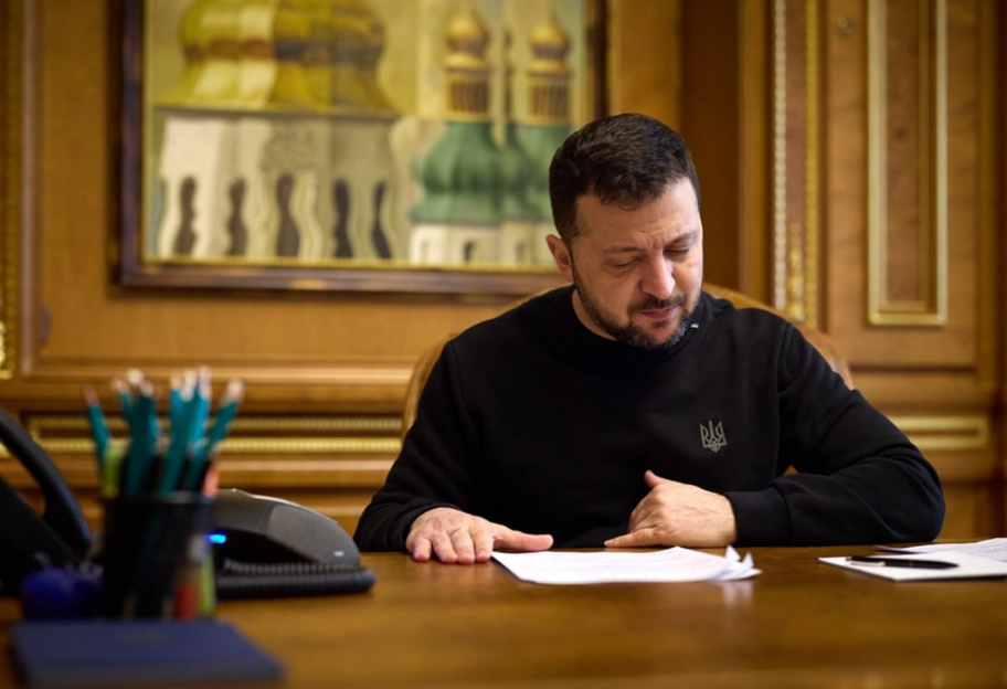 Президент Украины Владимир Зеленский подписал законопроект о мобилизации №10449 - фото 1