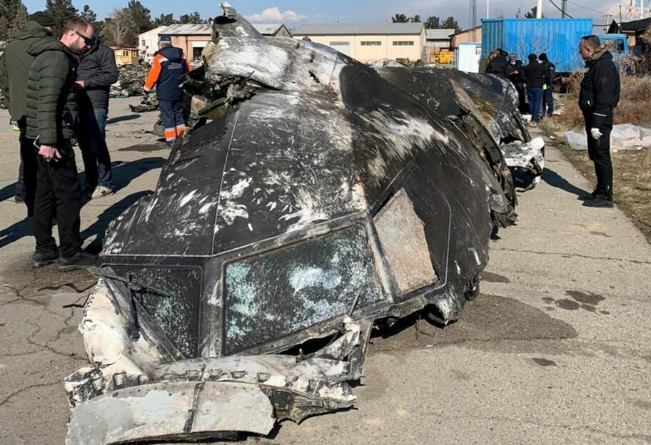 Последние минуты рейса МАУ - Иран обнародовал данные черных ящиков со сбитого самолета - фото 1