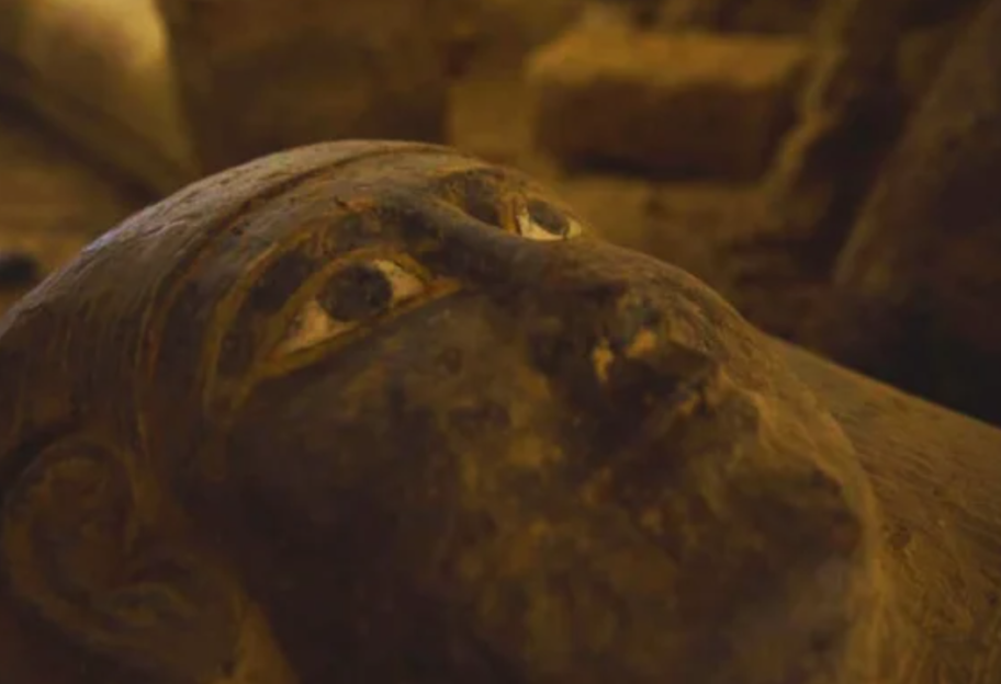 Оставалось нетронутым тысячи лет - археологи обнаружили уникальное захоронение в Египте  - фото 1