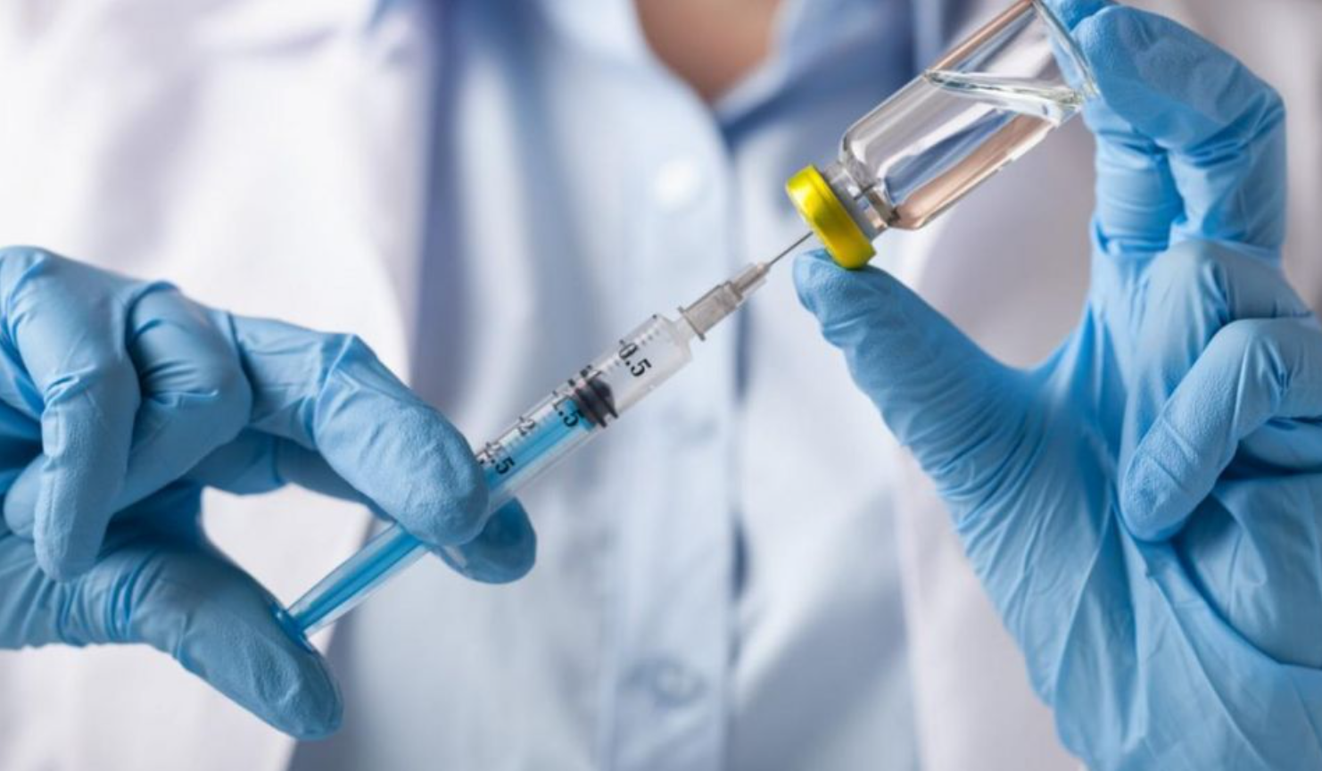 Лечение от коронавируса: в США назвали цену своей вакцины, в РФ заявили, что их «значительно дешевле» - фото 1