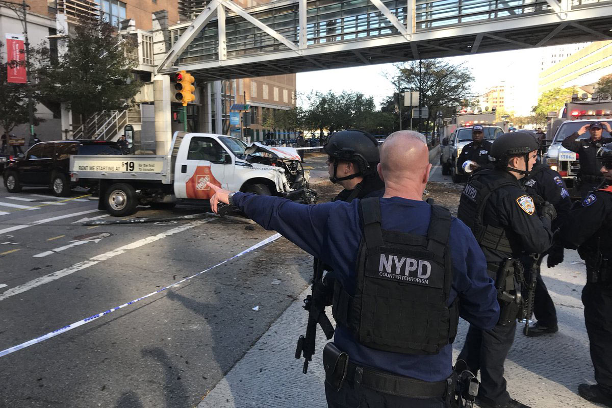 Фото с места событий / Источник: twitter.com/NYPDSpeechley